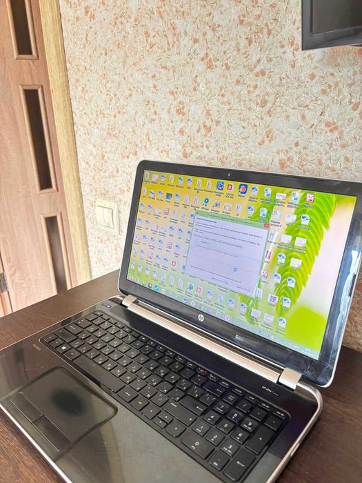 HP Pavilion 15-n033sr