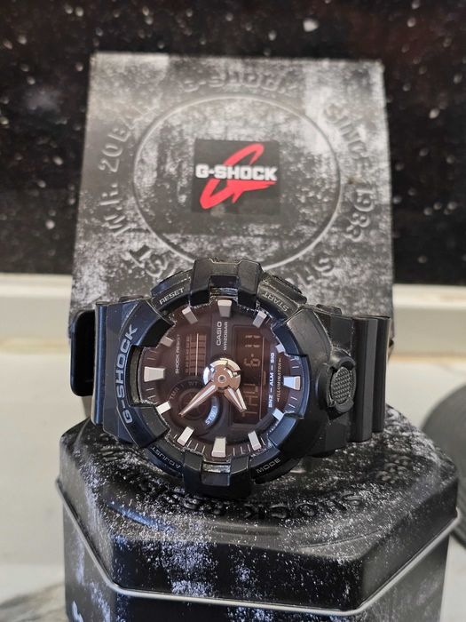 Часовник CASIO GA-700-1BER