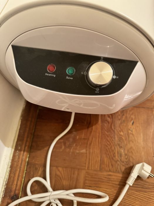 Вода нагреватель (Аристон)