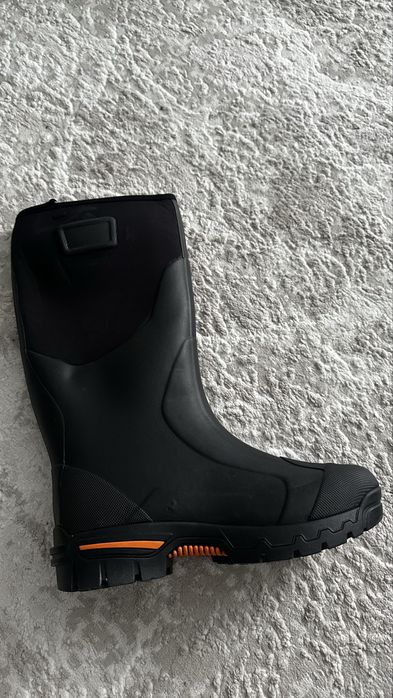 Резиновые сапоги