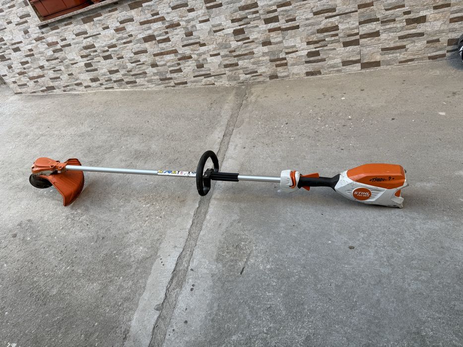 Акумулаторен тример STIHL FSA 86 R,