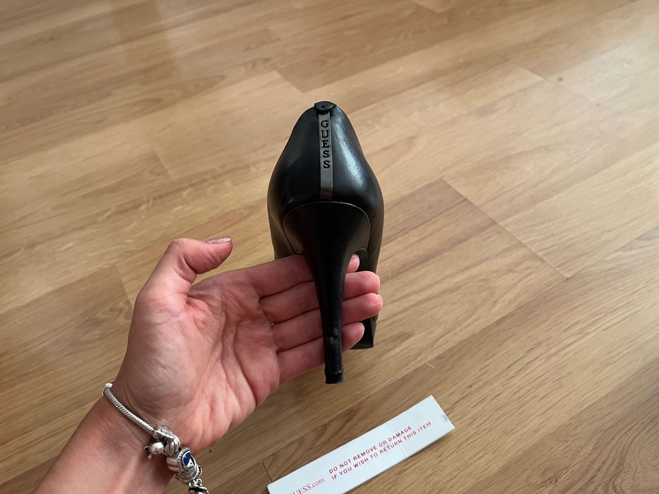 Дамски обувки guess естествена кожа