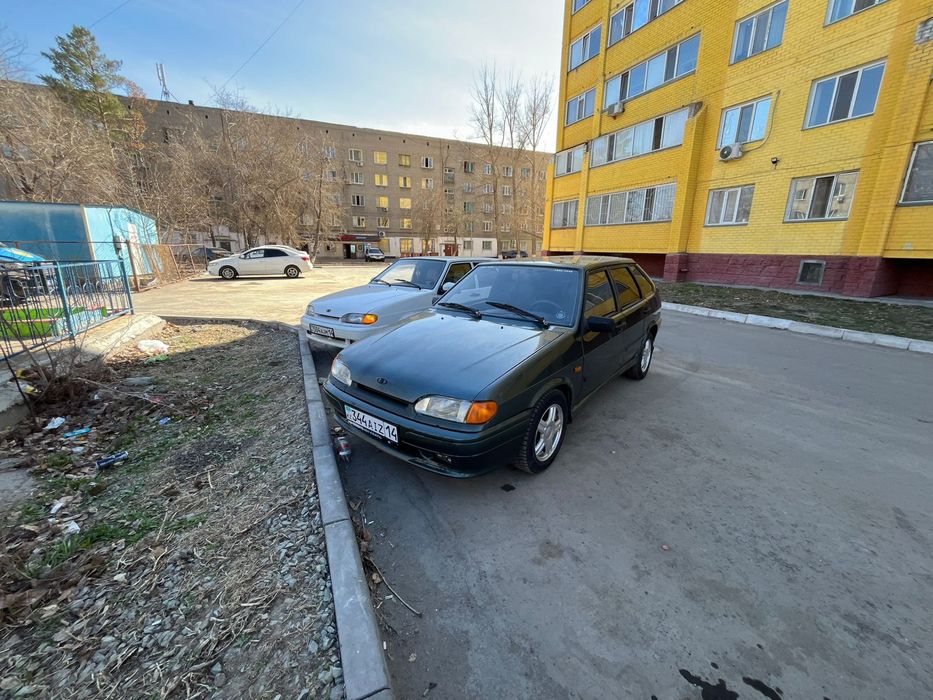 Продам 2 машины ваз 2114