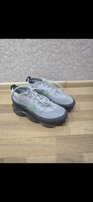 Nike Scorpion 43