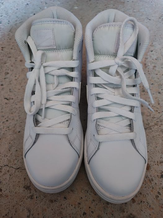Vând încălțăminte Nike