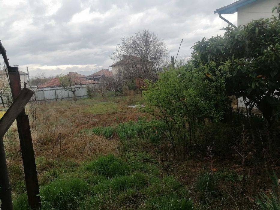 Продавам къща и земеделска земя  в с. Ново Делчево, общ. Сандански