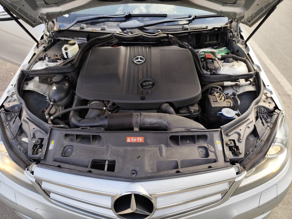 На части Мерцедес  C220 ОМ651 170 КС W204 комби AMG 18 цола xenon