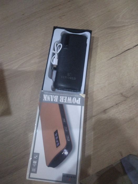 Baterii externe , electronice