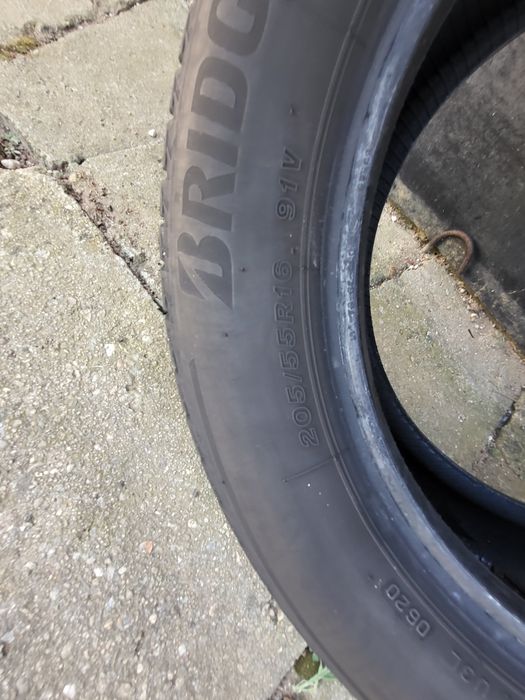 2бр 205/55/16 бриджистон запазени