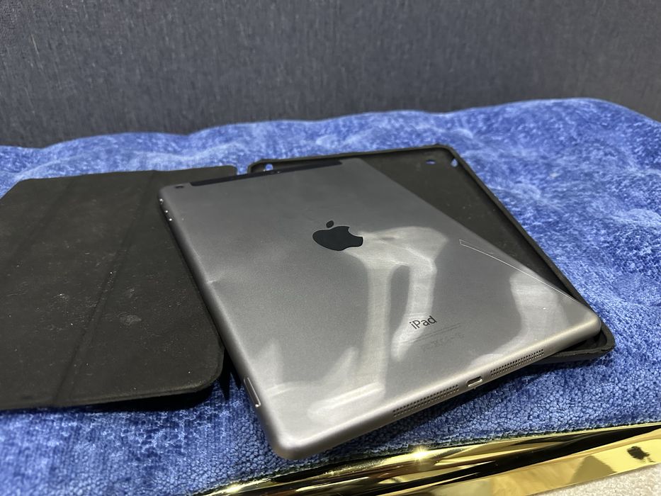 * Apple iPad Air A1475 нужно заменить сенсор