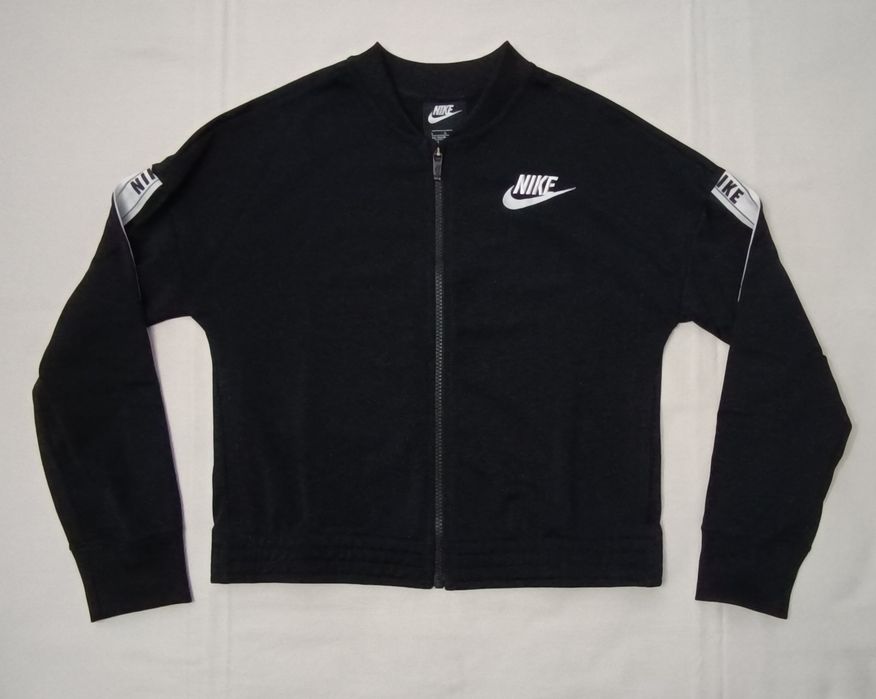 Nike Sportswear Tracksuit оригинален екип ръст 146-156см горно и долно
