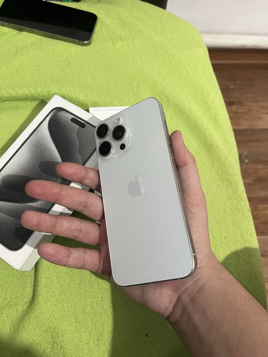 15 pro max белый цвет