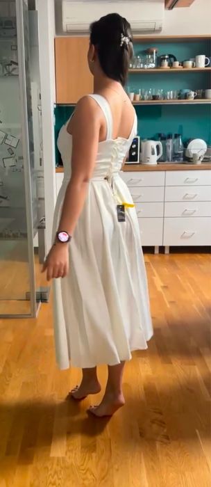 Vand rochita alba NOUA