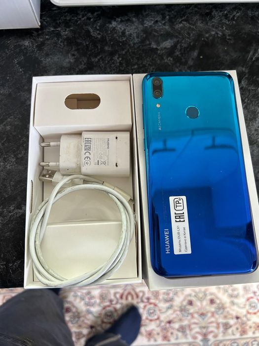 Huawei Y7 две сим