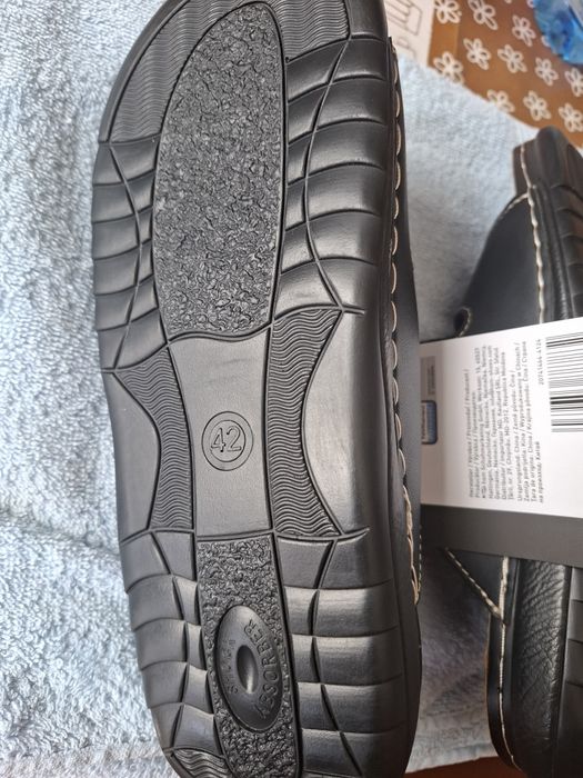 Продавам мъжки  чехли