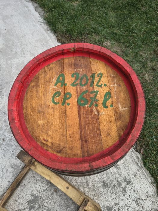 Vând butoaie de stejar