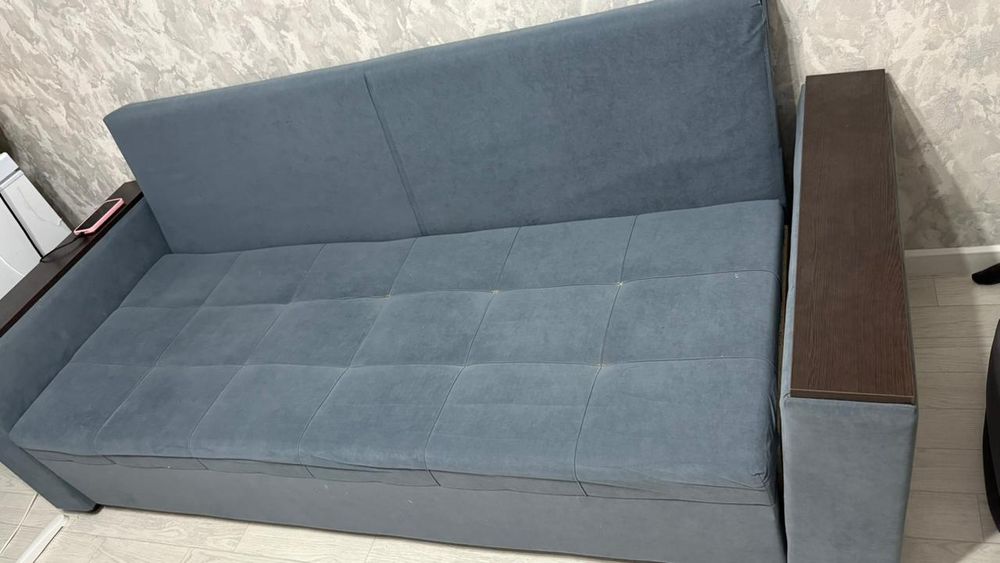 Диван срочно продается