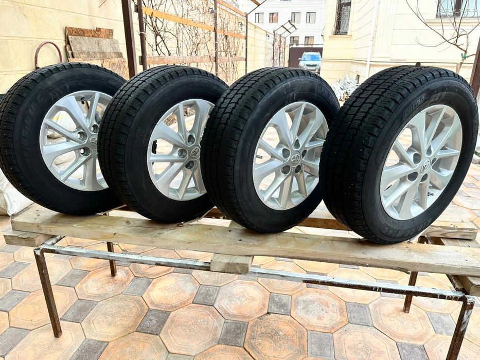 Продается 215/65 R16