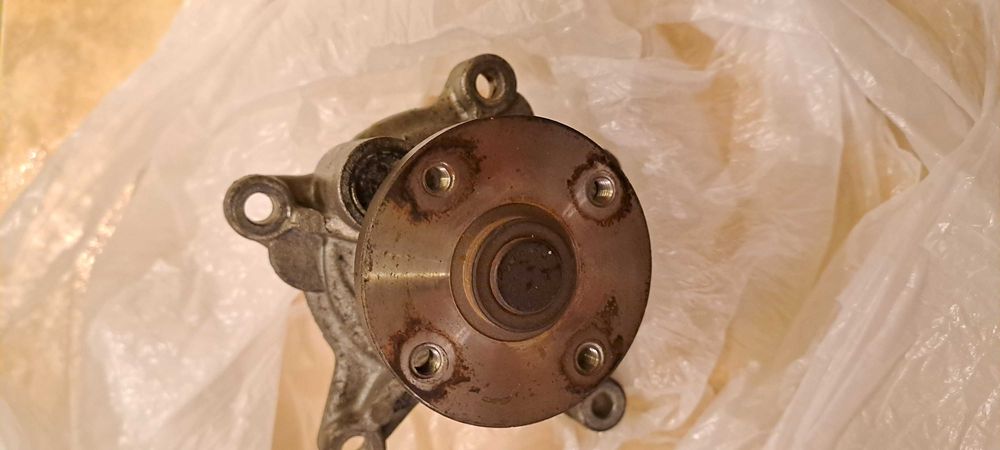 Водна помпа KIA Ceed SW (ED) 1.4 от 2008 г бензин