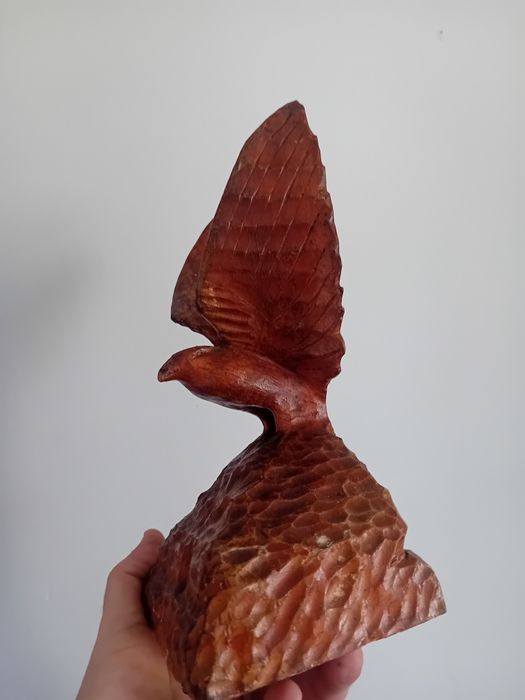 Vultur lemn sculptura