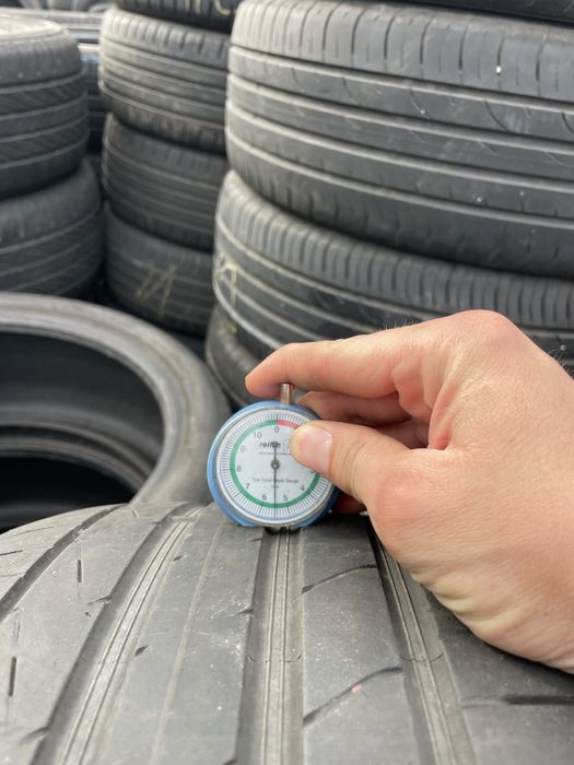 235/40/19 HANKOOK 2бр. 5.5мм