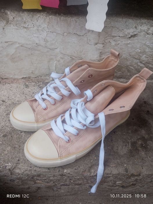 Дамски кецове Atmosphere 40-41 номер.