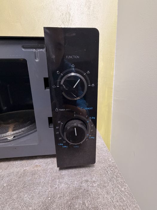 Cuptor cu microunde Toshiba