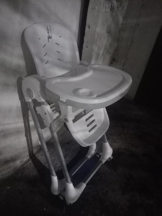 Продам стульчик детский