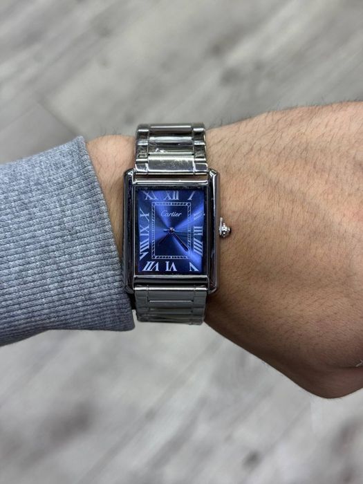 Часы Cartier новые