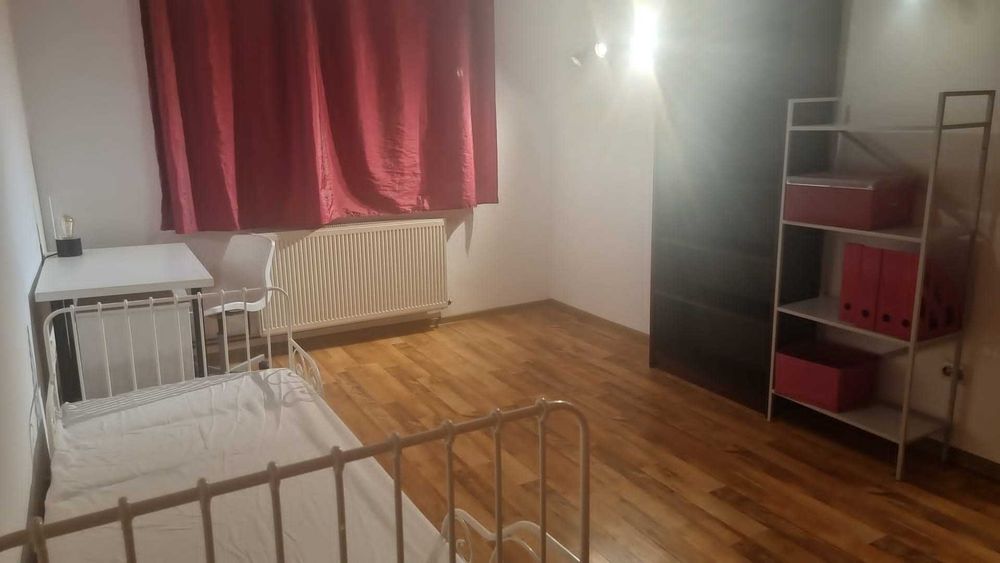 Inchiriez casa individuala  cu 3 camere si curte, zona Rosu, Chiajna