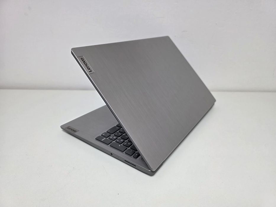 Laptop Lenovo  slim i3 generatie 10 metalic 15,6 FHD .Garantie 1AN