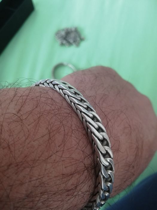 Сребро, гривна и ланец