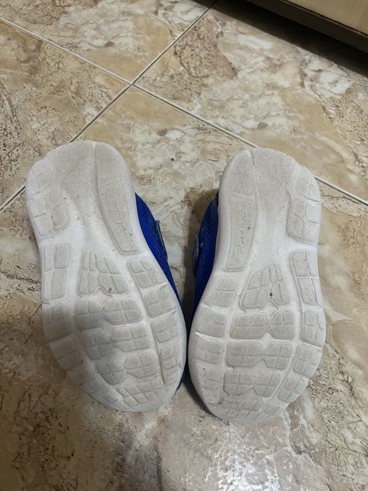 Детски маратонки under armour 26 номер