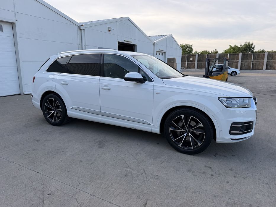 AUDI Q7 0 — imagine 4