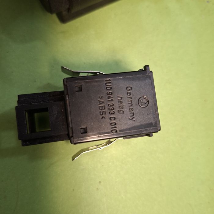 Вакум регулатор за Шкода октавия  и ключ за регулиране на фаровете