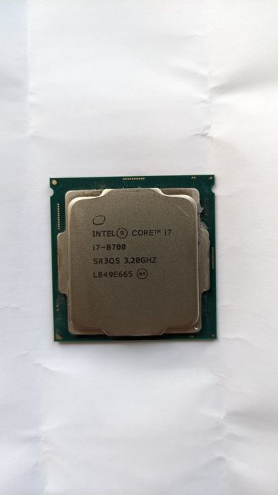 Процессор i 7 8700