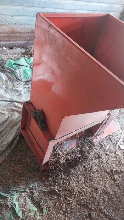 Продам сенорезку