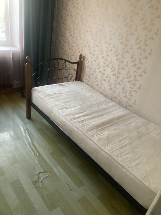 Сдам 4 комнутую квартиру
