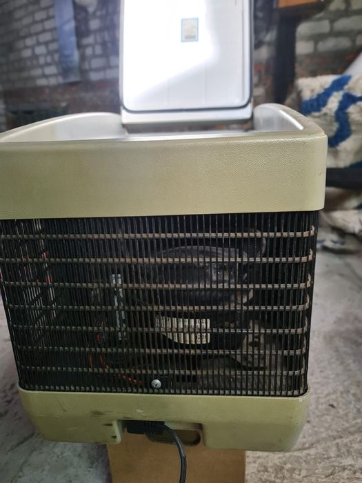 Продам автомобильный холодильник