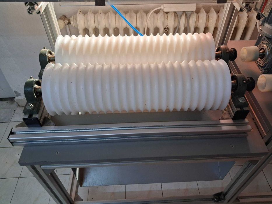 Masina de Rulat Boilies  20mm, 24mm cu taietor automat