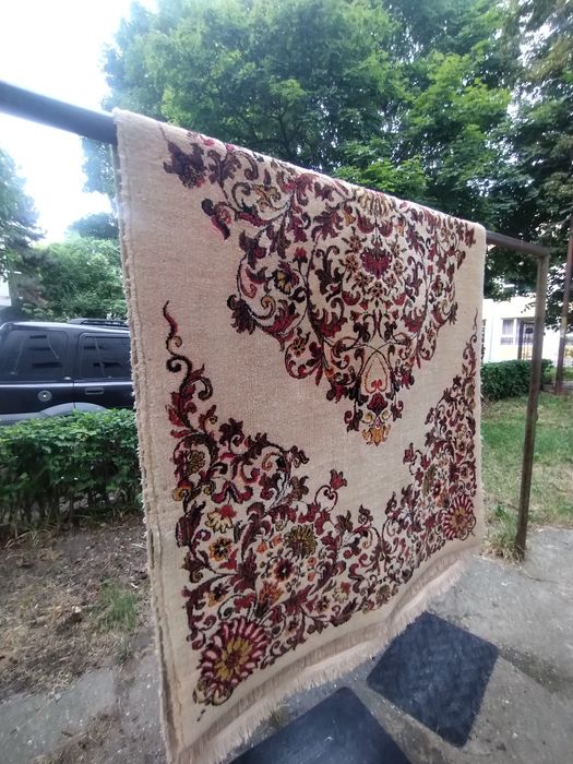 Covor mare vintage 150cm/4 m cu flori și franjuri jos
