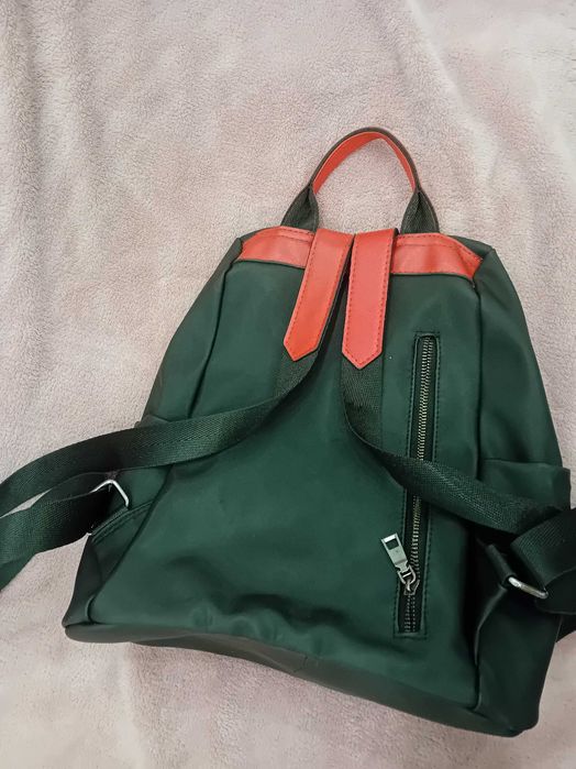 Дамски чанти и детска раничка