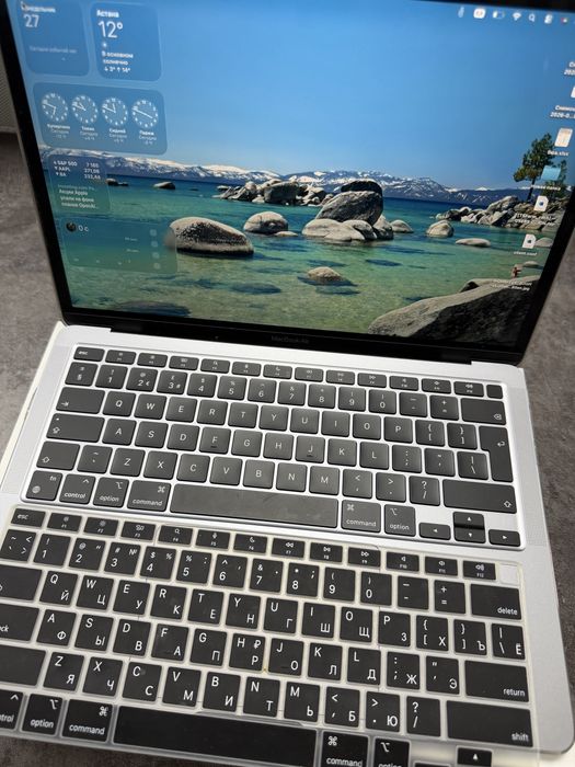 MacBook Air with Apple M1