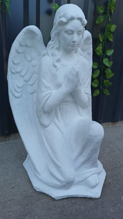 Înger din beton | Statuie înger