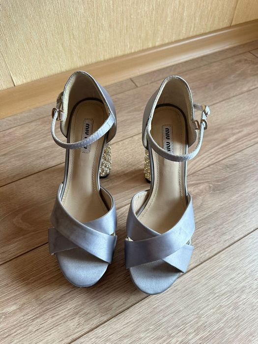 Miu Miu сандали два цвята