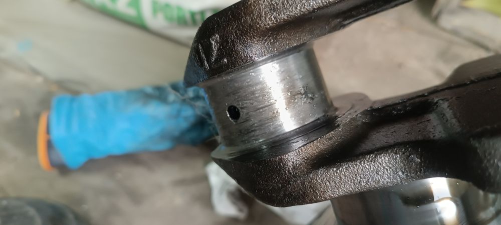 Продам коленвал zd30