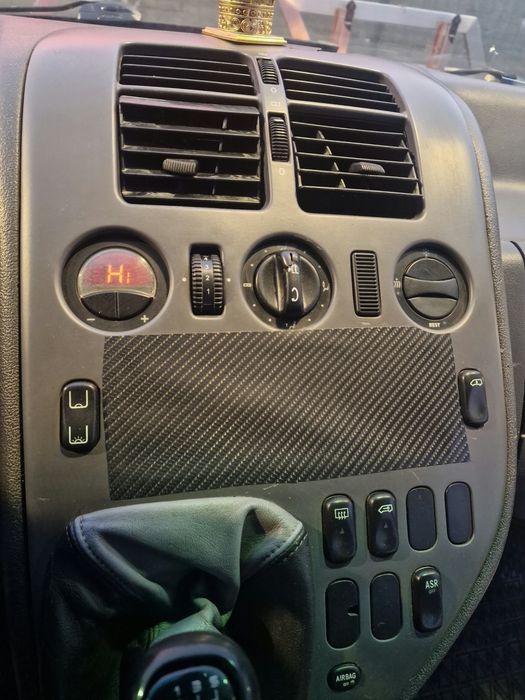 Mercedes vito 2.2 diesel anul 2000