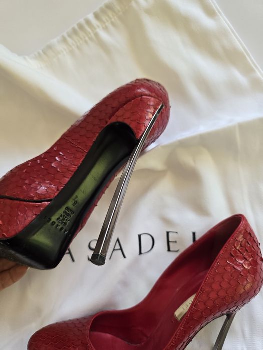 Дамски оригинални обувки на ток Casadei