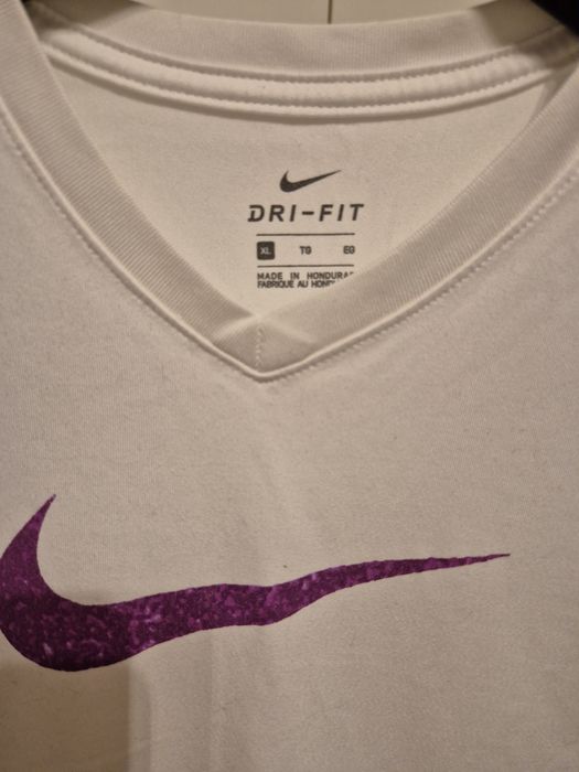 Дамска Nike тениска