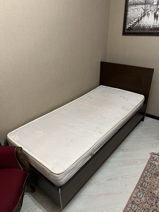 Продам шкафы и кровать